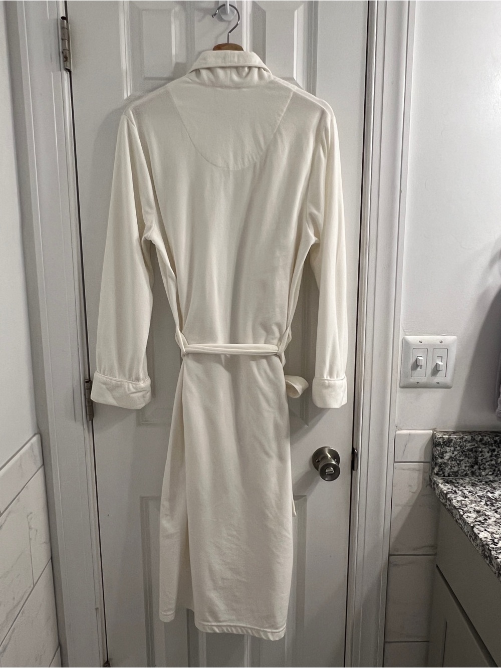 Lauren Ralph Lauren Cream Shawl-Collar Robe - Small- Classic Luxury - Picture 5 of 14